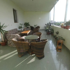 Balcony Villa Hostel