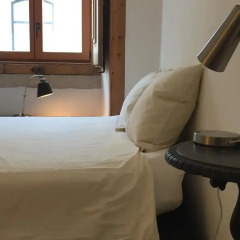 Отель A Toca Do Polvo B&B Португалия, Лиссабон - отзывы, цены и фото номеров - забронировать отель A Toca Do Polvo B&B онлайн удобства в номере фото 2