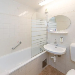 Hotel Mozart 3* Стандартный номер с различными типами кроватей фото 17