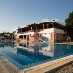 Отель Zornica Hotel Болгария, Казанлак - отзывы, цены и фото номеров - забронировать отель Zornica Hotel онлайн бассейн