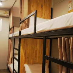 Homie Hostel & Cafe' 2* Кровать в общем номере фото 15