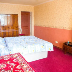 Апартаменты Lavra-Arsenal Apartment Киев комната для гостей фото 3