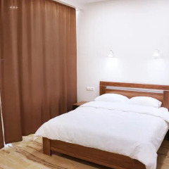 Гостиница Alt Platz Prestizh в Светлогорске отзывы, цены и фото номеров - забронировать гостиницу Alt Platz Prestizh онлайн Светлогорск комната для гостей фото 2