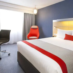 Отель Holiday Inn Express London - Limehouse 3* Стандартный семейный номер с двуспальной кроватью фото 5
