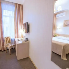 Гостиница Бристоль 3* Стандартный номер с двуспальной кроватью фото 5