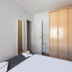 Апартаменты Apartments Flaugier Барселона комната для гостей фото 3