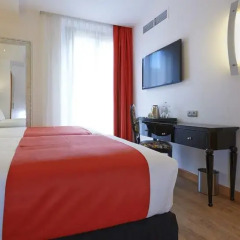 Hotel Hesperia Barri Gòtic 3* Стандартный номер с различными типами кроватей фото 5