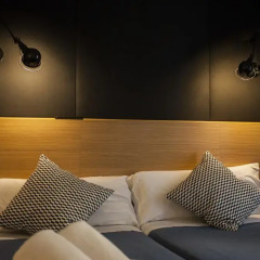 Отель Hostal CC Malasaña Улучшенный номер с различными типами кроватей фото 2