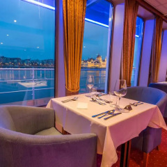 Отель OnRiver Hotels - MS Cezanne Будапешт питание