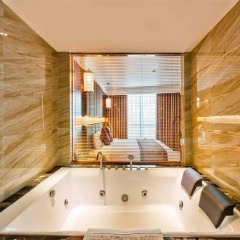Отель Muong Thanh Luxury Buon Ma Thuot 4* Представительский люкс с различными типами кроватей