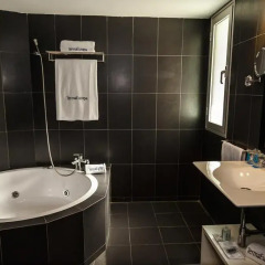 Hotel Balneario Termaeuropa Playa De Coma Ruga ванная