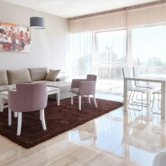 Апартаменты Lux Apartments Sunrior комната для гостей фото 2