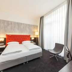 Select Hotel Berlin The Wall 4* Стандартный номер с различными типами кроватей