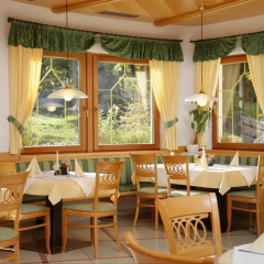 Hotel Unterrain Аппиано-сулла-Страда-дель-Вино питание