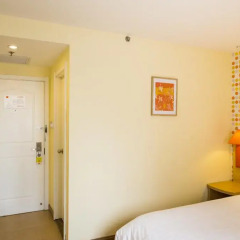 Home Inn Guangzhou Panyu Xiajiao Metro Station Shaxi International Hotel Supplies City комната для гостей фото 3