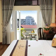 Golden Charm Hotel 2* Номер Делюкс фото 2