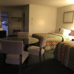 Отель 99 Palms Inn & Suites 2* Стандартный номер с различными типами кроватей фото 4