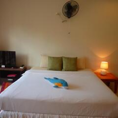 Отель Sun Smile Lodge Koh Tao Таиланд, Остров Тау - отзывы, цены и фото номеров - забронировать отель Sun Smile Lodge Koh Tao онлайн комната для гостей