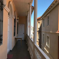 Отель Tbilisi Apartment Грузия, Тбилиси - отзывы, цены и фото номеров - забронировать отель Tbilisi Apartment онлайн балкон