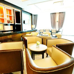 Intimate Hotel Pattaya by Tim Boutique интерьер отеля фото 3