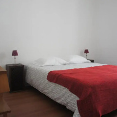Olive3 Ericeira Hostel Стандартный номер двуспальная кровать (общая ванная комната) фото 14