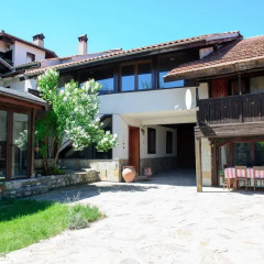 Отель Holiday House Kulina Болгария, Банско - отзывы, цены и фото номеров - забронировать отель Holiday House Kulina онлайн парковка
