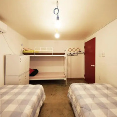 Lazy Fox Hostel Стандартный номер с 2 отдельными кроватями фото 2