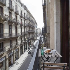 Апартаменты AinB Gothic-Jaume I Apartments балкон