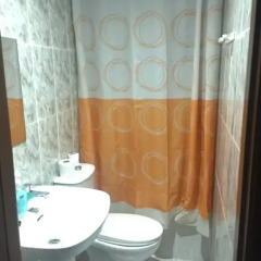 Отель Hostal La Estación Саэлисес ванная