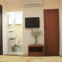 Giang Son 2 Hotel 2* Стандартный номер с двуспальной кроватью фото 4
