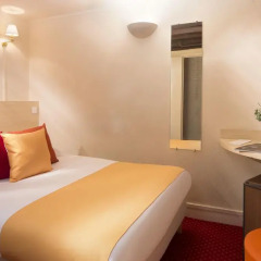 Отель Hôtel Saint Roch 2* Стандартный номер с различными типами кроватей фото 2