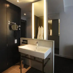 Отель INNSIDE By Meliá Manchester Улучшенный номер с различными типами кроватей фото 6