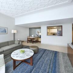 Отель DoubleTree by Hilton Dubai Jumeirah Beach 4* Семейный люкс с 2 отдельными кроватями фото 4