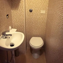 Отель Overseas Guest House Кровать в общем номере с двухъярусной кроватью фото 6