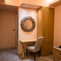 Hotel Maroussi сейф в номере