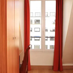 Отель Hôtel Marignan Стандартный номер с различными типами кроватей (общая ванная комната) фото 7