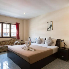 Отель Stefans Guesthouse 3* Стандартный семейный номер с двуспальной кроватью фото 2