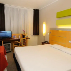 Отель iH Hotels Milano Gioia 4* Стандартный номер с различными типами кроватей фото 18