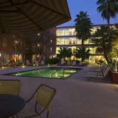 Отель Courtyard by Marriott New Orleans Downtown/Convention Center США, Новый Орлеан - отзывы, цены и фото номеров - забронировать отель Courtyard by Marriott New Orleans Downtown/Convention Center онлайн