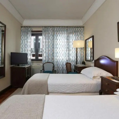 Hotel Lisboa Plaza, a Lisbon Heritage Collection сейф в номере