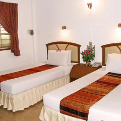 Отель Golden Sand Inn комната для гостей фото 4