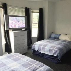 Отель South Central Contractors Townhouse комната для гостей фото 5