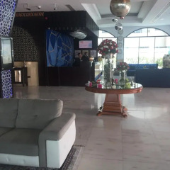 Al Jawhara Gardens Hotel гостиничный бар