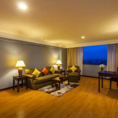 Twin Towers Hotel 4* Улучшенный номер с различными типами кроватей фото 2