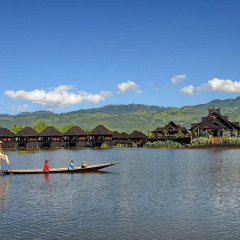 Отель Myanmar Treasure Resort Inle 4* Номер Делюкс с различными типами кроватей фото 5