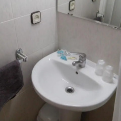 Отель Hostal Lesseps 2* Стандартный номер фото 7