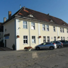 Отель Hostel Bursztynek Польша, Гданьск - отзывы, цены и фото номеров - забронировать отель Hostel Bursztynek онлайн парковка