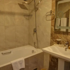 Отель Элегант(Цахкадзор) 4* Номер Делюкс двуспальная кровать фото 2