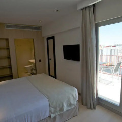 Hotel Catalonia Atenas 4* Номер категории Премиум с различными типами кроватей фото 4
