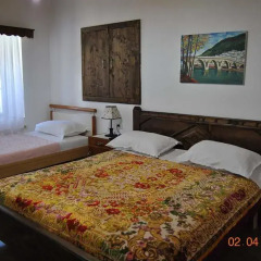Отель Guesthouse Kris Берат комната для гостей фото 3